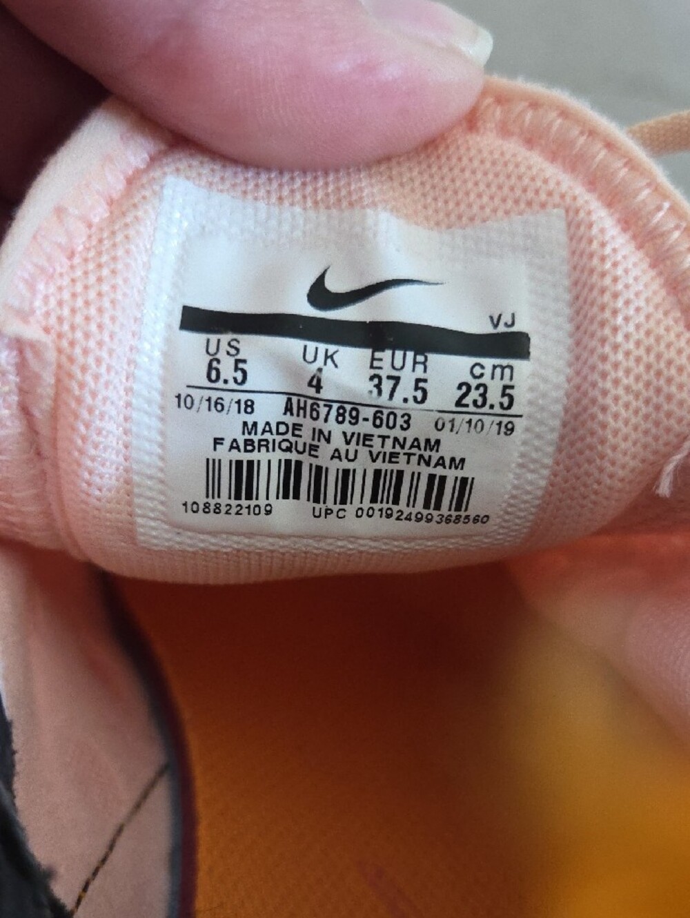 Nike Women’s Peach Knit Sneakers with Orange Heel and Pink Air Unit - Picture 8 of 9